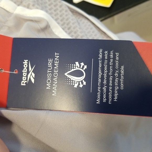 💕REEBOK💕 Game Time Shorts Built-In Brief Large L NWT - Picture 7 of 9